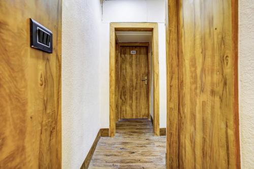 大堂, Super Hotel O Santacruz Railway Junction Formerly Kharsubway in 卡爾