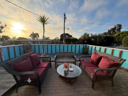 Serene Pacific Grove Getaway in Oceanfront