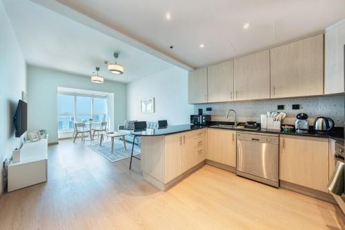 harborfront elegance dubai, Dubaj