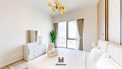 Enjoy Best Burj Khalifa & Fountain Views From Balcony Luxury 2BR 3 Mins from Dubai Mall - Like Home, Dubai (foto 6)