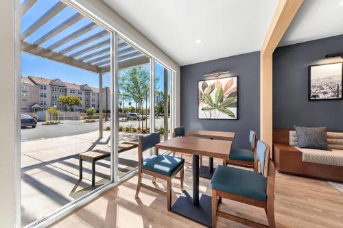 Előcsarnok, Everhome Suites San Bernardino - Loma Linda in San Bernardino (Kalifornia)