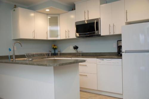 Konyha, Enchanter Ocean View Suites in Madeira Park (BC)