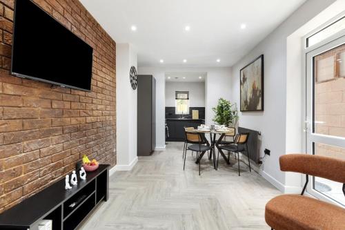 Luxury 2 bedroom House & Garden Stratford London, Londyn