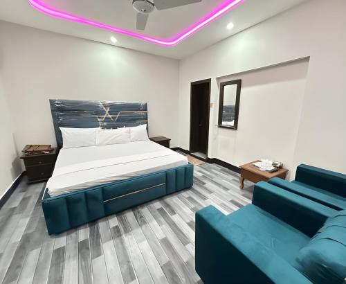 Decent Luxury Continental - image 8