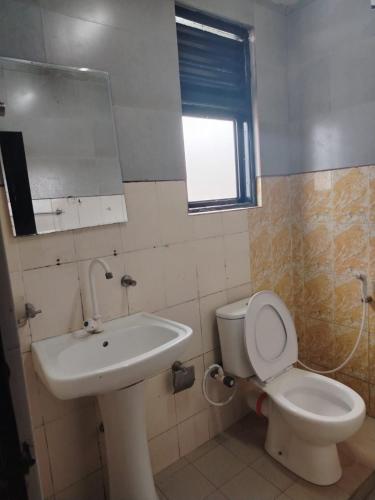 Hotel EESTEE - image 13
