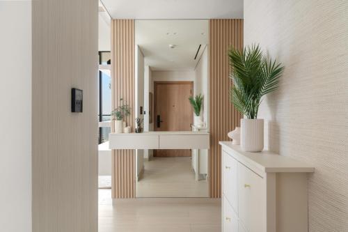 VayK - Modern 2BD Retreat with Private Pool in JVC - image 5