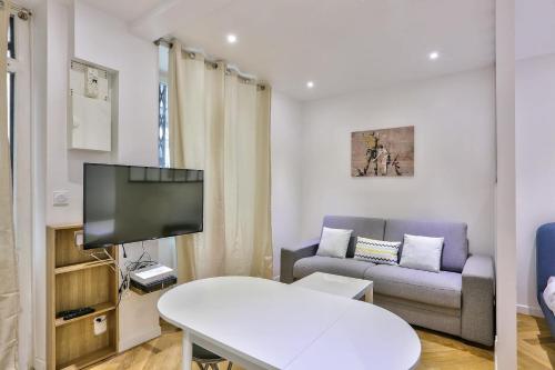 Bonne Nouvelle Paris 2e Charmant appartement 4P, Paryż