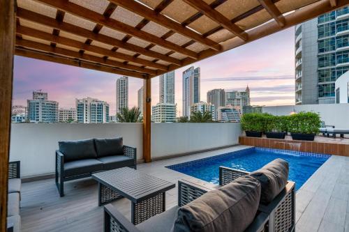 Private villa in Marina with private pool!!!, Дубай