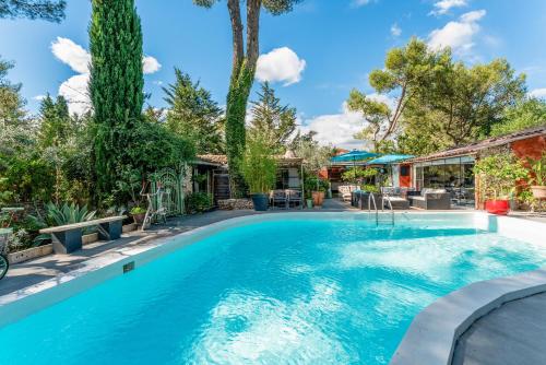 Inn 4 Bears - Chambre d'hôtes - Nîmes