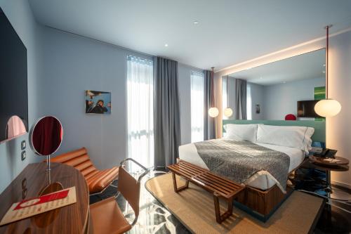 hotel photo