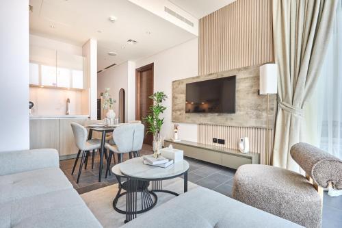 STAY BY LATINEM Luxury 1BR Holiday Home CB 3107 Near Burj Khalifa, Dubái (foto 4)