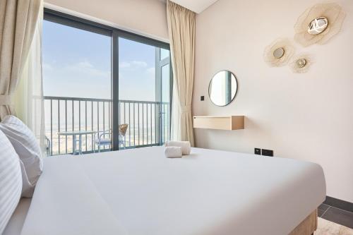 STAY BY LATINEM Luxury 1BR Holiday Home CB 3107 Near Burj Khalifa, Dubái (foto 9)