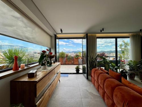 Central Tirana Premium Penthouse SuperAttico, Free Parking, Tirana (photo 3)