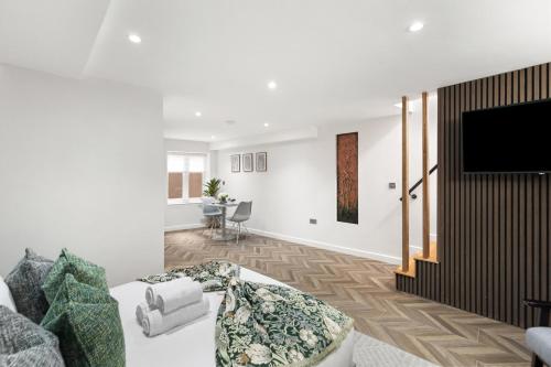 Luxury Studio Stratford London near Train station, Лондон