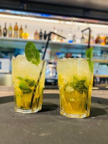 Hotel Kathmandu – El Pas de la Casa, DC