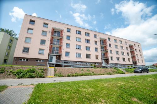 Apartmán Rokytnička (Apartman Rokytnicka) in โรคิตนิซ วี ออร์ลิซคิช ฮอราค