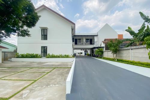 vhod, Urbanview Griya Cendhani Magelang in Magelang