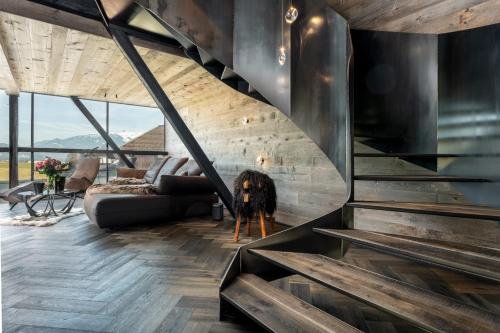 Black Diamond Chalet in Mils