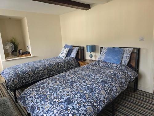 Twin Room - The Unicorn Hotel