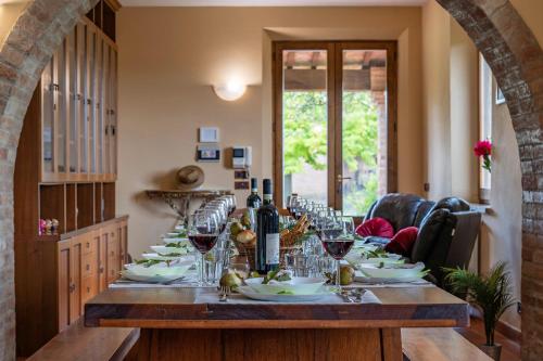 บริการและสิ่งอำนวยความสะดวก, PODERE GELLINO 14, Emma Villas in กียานชาโน แตร์เม