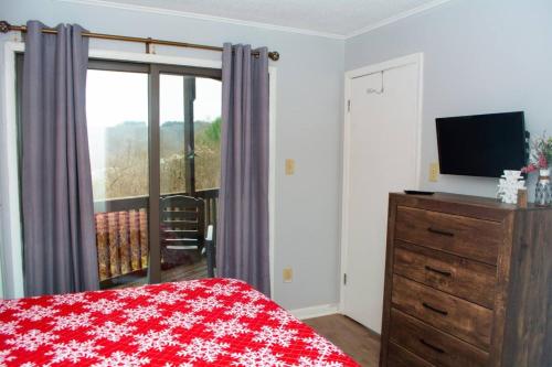 Winterplace Condos - Ski In Ski Out! E101 in Ghent (WV)