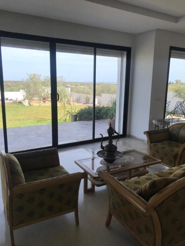 Sea View Villa, 5 min from Beach and City Center Chott Mariem in Chatt Mariem