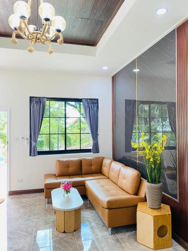 Siray Green Resort in Koh Sirey