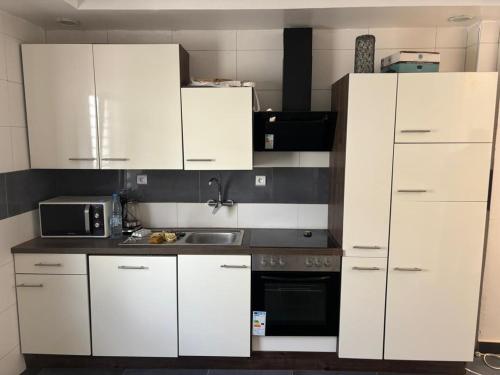 Villa a Lac rose in Niaga