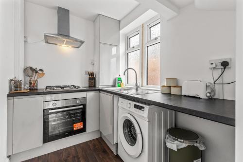 3 Bedroom House 4 beds free parking 2SD, Manchester (fotografie 10)
