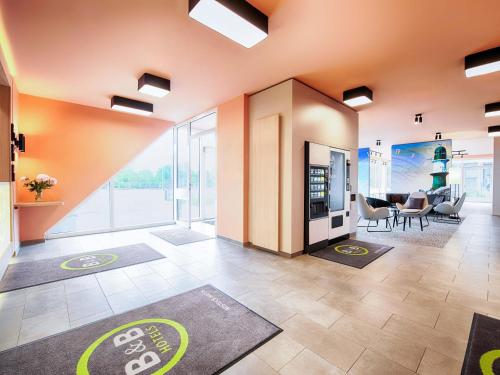 ล็อบบี้, B&B HOTEL Rostock-Hafen in รอสตอค