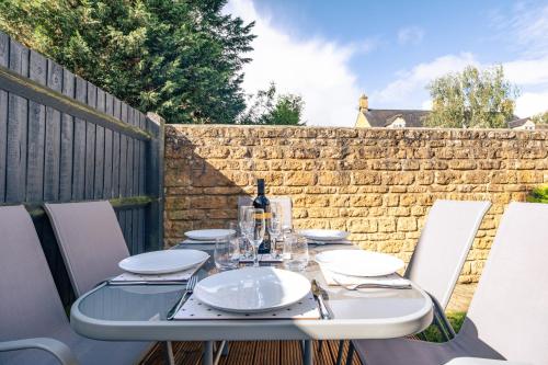 Charming 2 Bedroom Home in the Cotswolds in Syreford