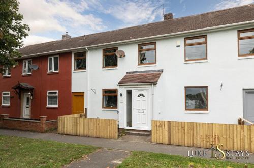 Luke Stays - Gray Ave in Hallgarth