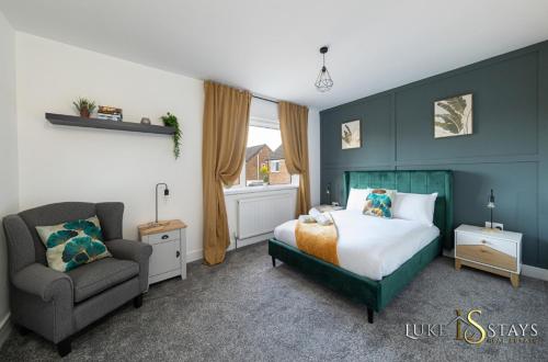 Luke Stays - Gray Ave in Hallgarth