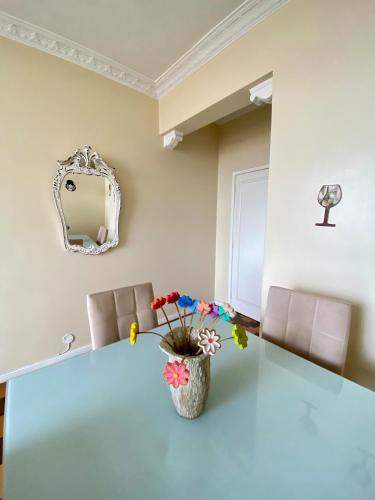Fully renovated, charming and well-equipped apt! in Bonsucesso