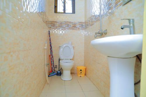 Lion's Den Studio Apartment near town -A hidden Gem in Nkunjila