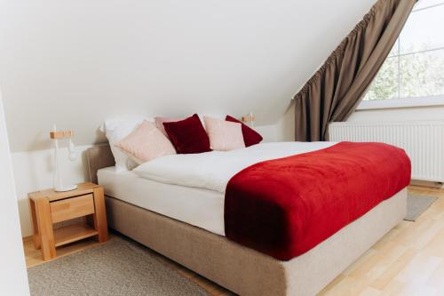 DiamondVilla, 4 bedroom Apartment, garden & spa, Praga (foto 3)