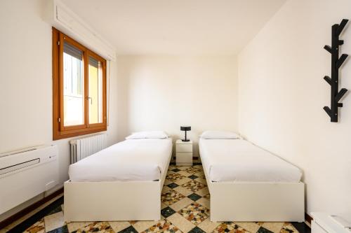 Palazzina Pistor 2nd Floor by Sarlux - image 12