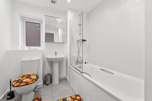 3 Bedroom house with 5 beds and Parking 18LW, Manchester (photo 7)