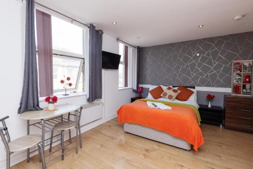 Snooze Apartments