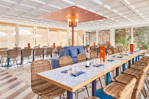 Ресторант, Hotel Chromatics and Restaurant Hill Club by HappyCulture in Лион