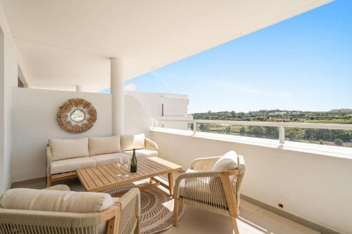 ระเบียง/ชานเรือน, Ultimate Rentals - Oceana Gardens Comfort And Sun in Estepona in กันเชลาดา