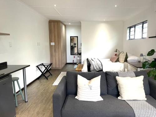 Nahoon Studio B in Nahoon Mouth