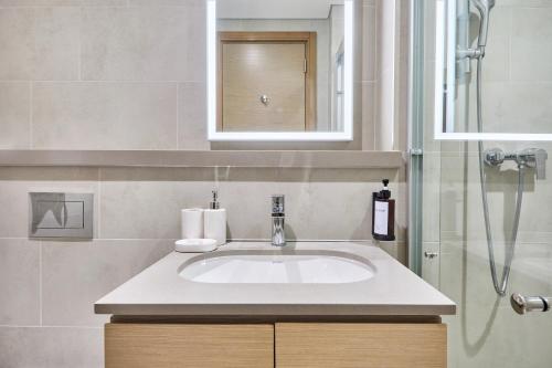 STAY BY LATINEM Luxury 1BR Holiday Home W 2809 Near Burj Khalifa, Dubaj (fotografie 9)