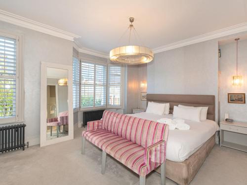 Pass the Keys Exclusive Family Home with Garden in Balham London, London (photo 7)