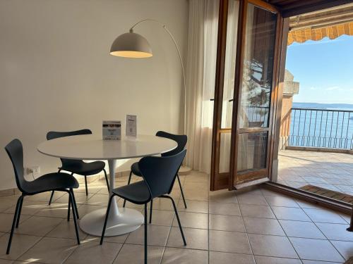 شرفة/ تراس, Vista Blu Trieste in Grignano