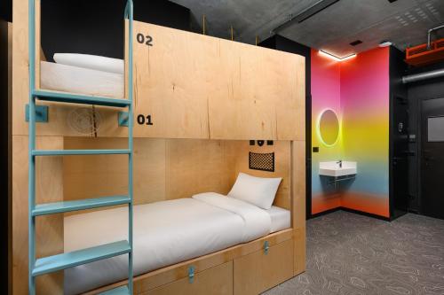 room detail thumbnail 0