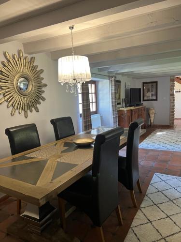 Wisteria cottage in Avent