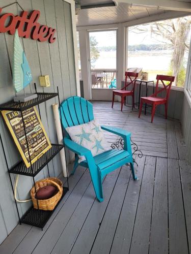 Keystone Direct Lake Front Cottage 2BR in Keystone Heights