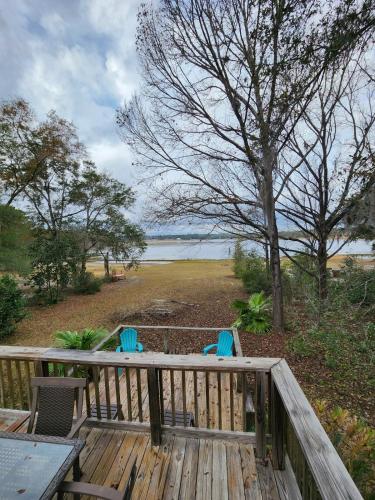 Keystone Direct Lake Front Cottage 2BR in Keystone Heights