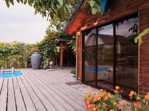 Viesnīcas āriene, Tiny House Nada Vineyard in Beskajnara